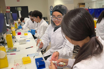 Tutoring students learning biotechology